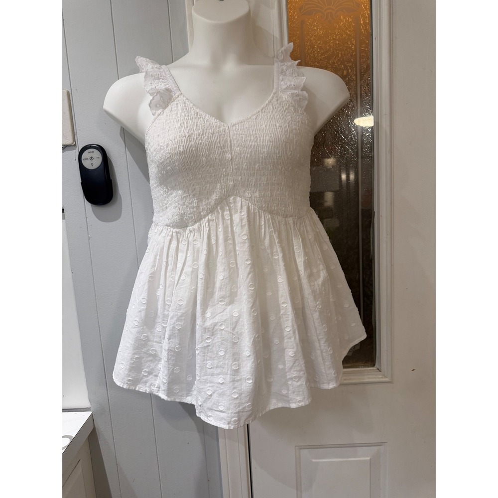 Torrid White Clip Dot Smocked Babydoll Tank Top Eyelet Ruffle Straps Size 00 M/L